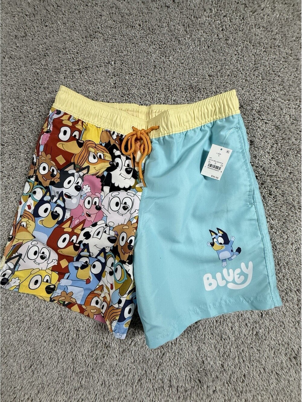 NWT Bluey Men’s Swim Trunks Size Small Lined